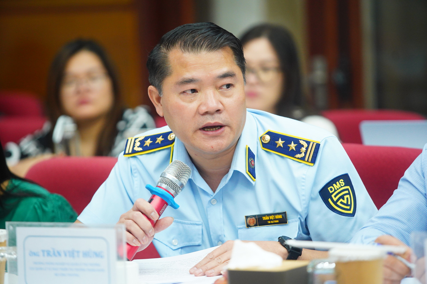 Ông Trần Việt Hùng - Trưởng phòng Nghiệp vụ quản lý thị trường.