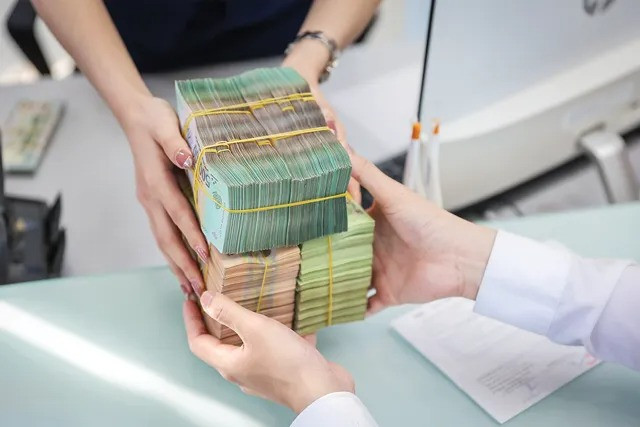 Nợ xấu nhóm 5 đạt kỷ lục trên 176.000 tỷ đồng. Nợ xấu nhóm 5 đạt kỷ lục trên 176.000 tỷ đồng.