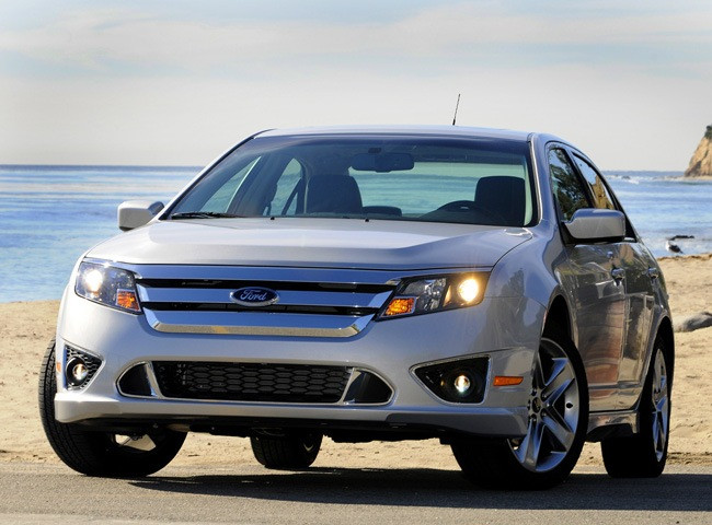 Đứng đằng sau vụ kiện Ford và Chrysler là tổ chức phi chính phủ Made in USA Foundation. Đứng đằng sau vụ kiện Ford và Chrysler là tổ chức phi chính phủ Made in USA Foundation