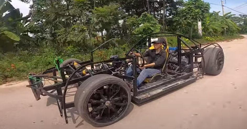 Siêu xe tự chế của Nam có thể lăn bánh một cách trơn tru