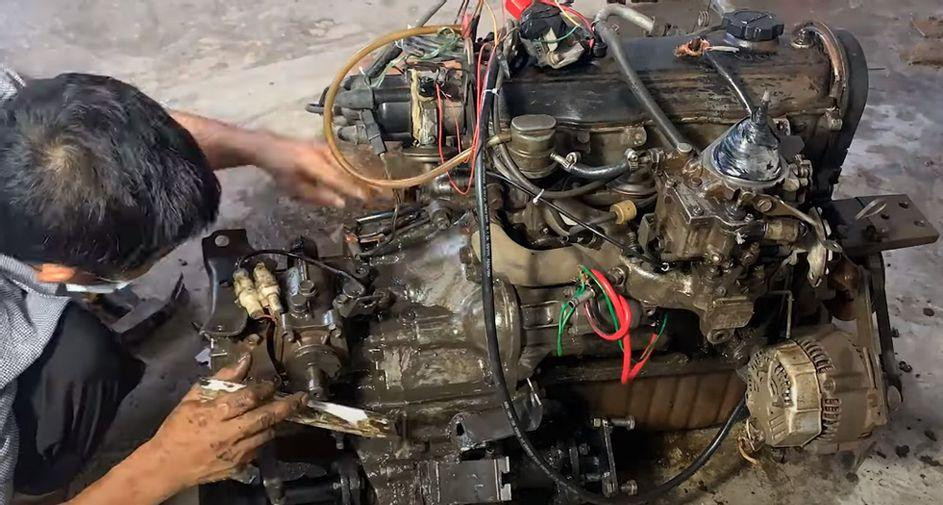 Phần động cơ của chiếc xe được lấy từ Toyota