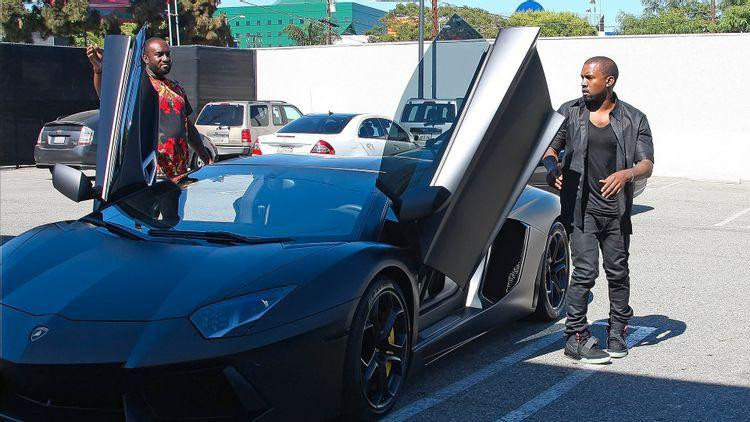 Kanye mang đến sự chất chơi bên chiếc Lamborghini Aventador LP700-4
