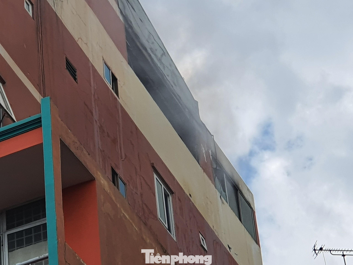 Khu vực cháy nằm trên tầng 8 của khách sạn.