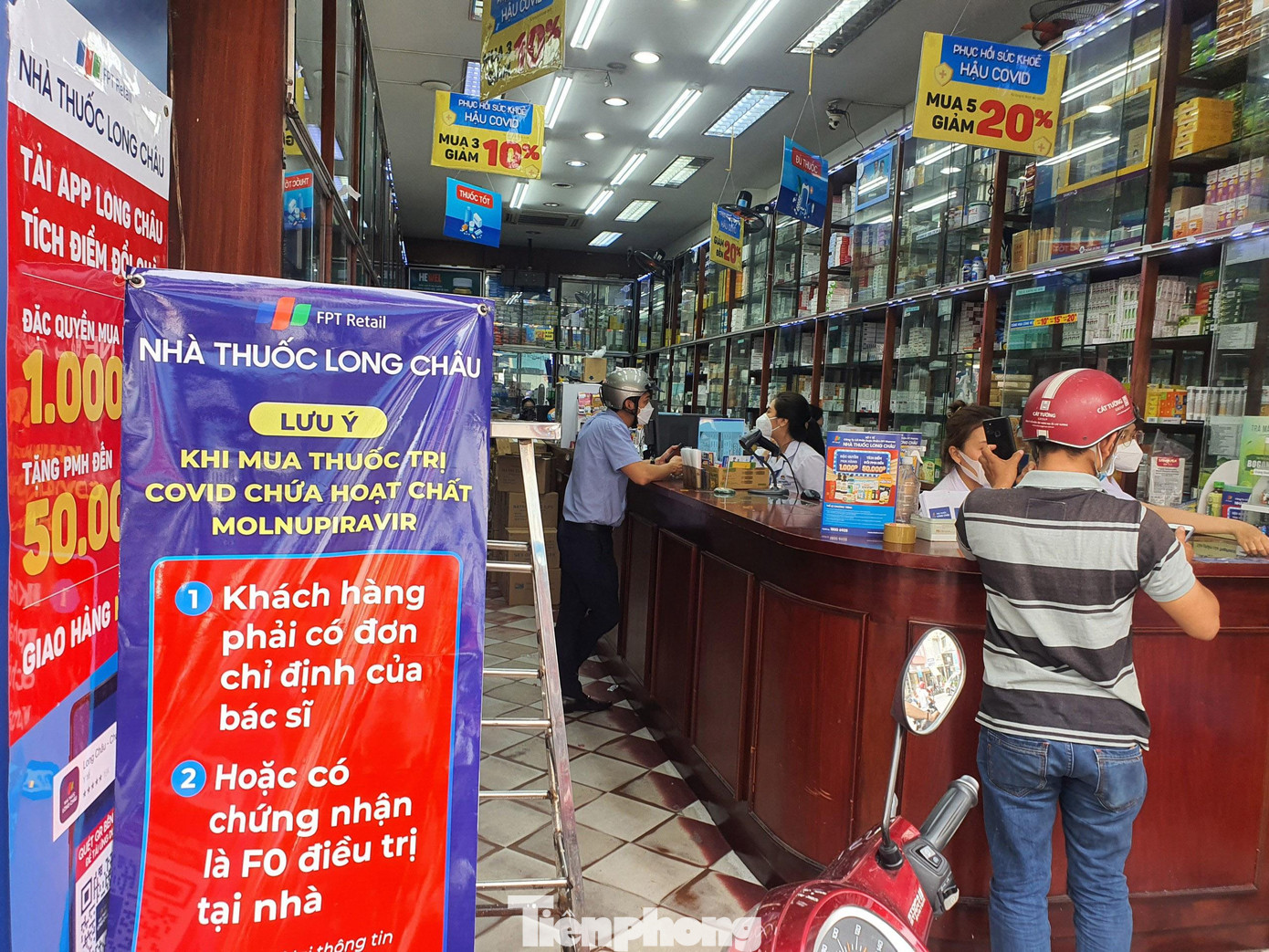 Thuốc Molnupiravir được bán tại hệ thống nhà thuốc Long Châu.