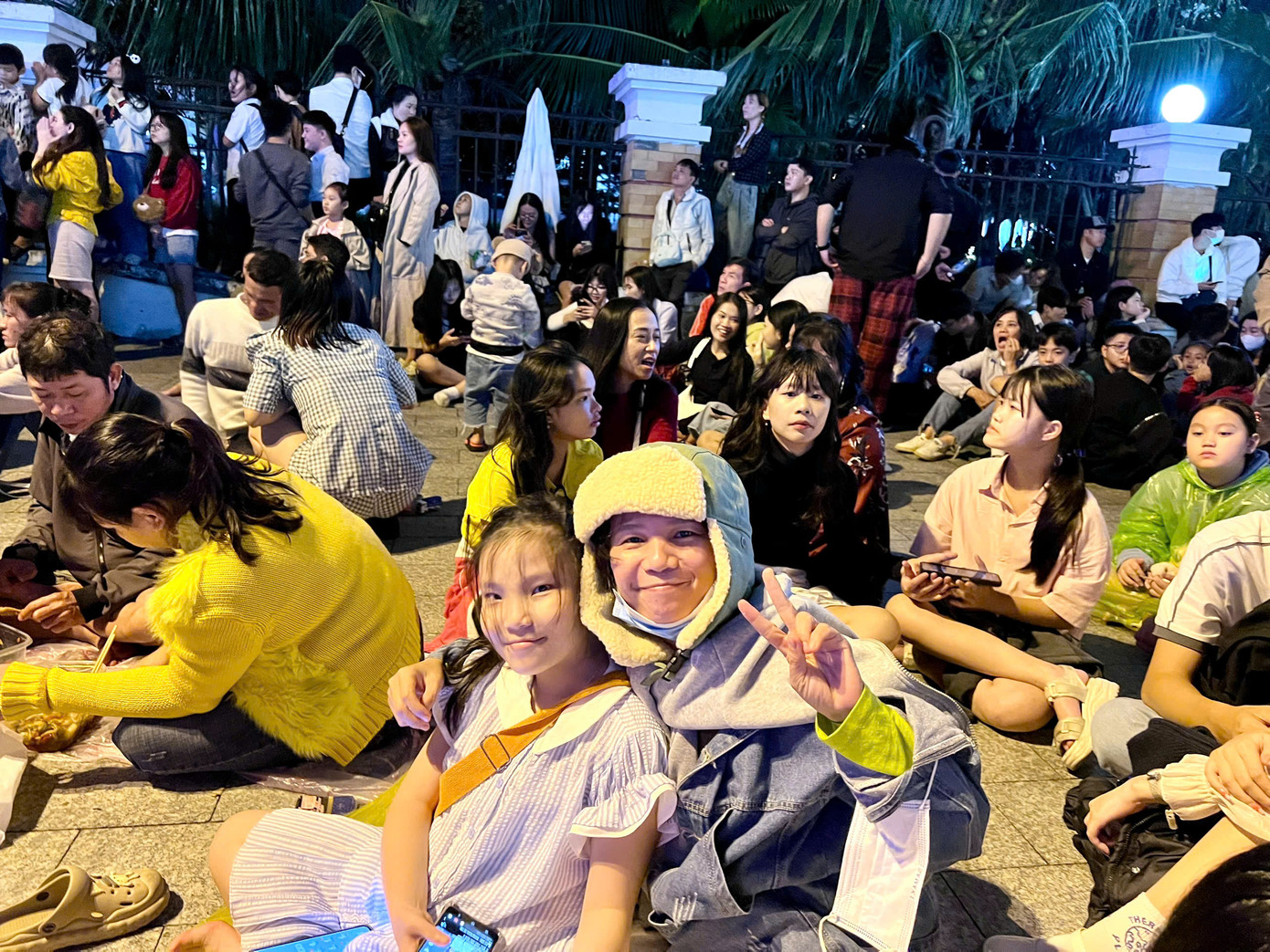 Đây là dịp cả nhà anh Trần Văn Toản chào đón năm mới cùng nhau. Đây là dịp cả nhà anh Trần Văn Toản chào đón năm mới cùng nhau.