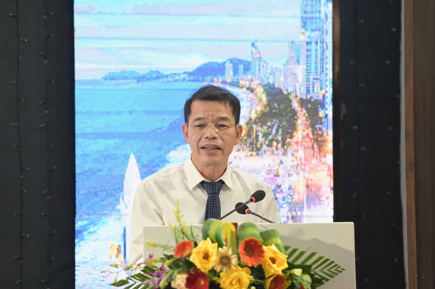 Ông Vũ Thanh Mai - Phó Trưởng Ban Tuyên giáo Trung ương phát biểu tại hội nghị. Ông Vũ Thanh Mai - Phó Trưởng Ban Tuyên giáo Trung ương phát biểu tại hội nghị.