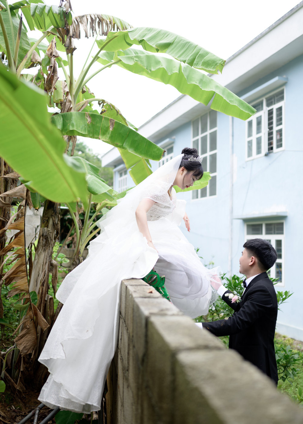 Khoảnh khắc Mỹ Lệ nhớ nhất trong ngày vui của mình. Khoảnh khắc Mỹ Lệ nhớ nhất trong ngày vui của mình.