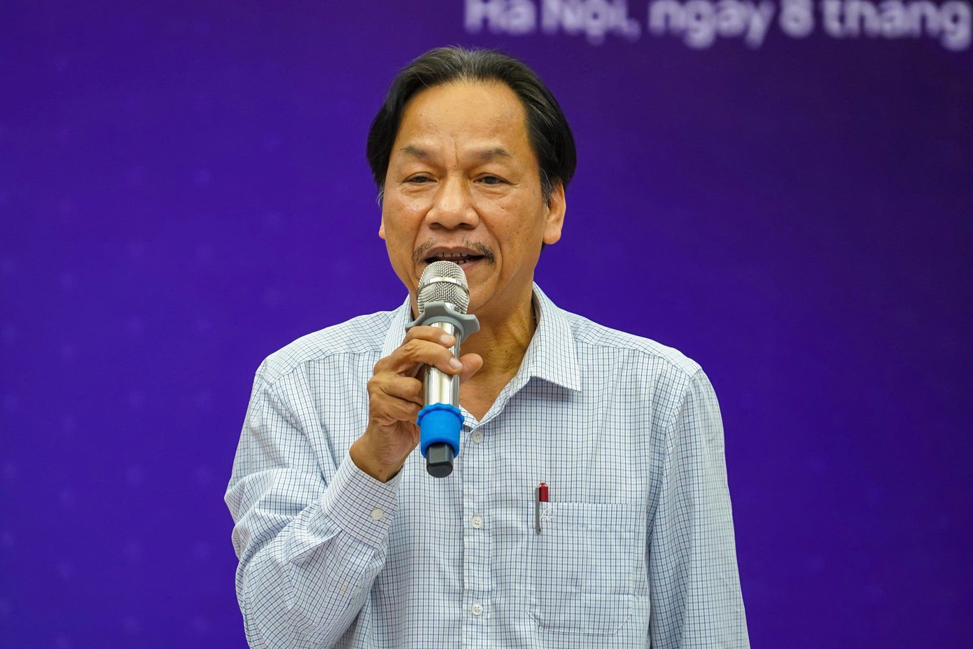 Nhà báo Lê Minh Toản - Phó Tổng Biên tập Báo Tiền Phong gửi lời cảm ơn các chuyên gia tham dự tọa đàm.