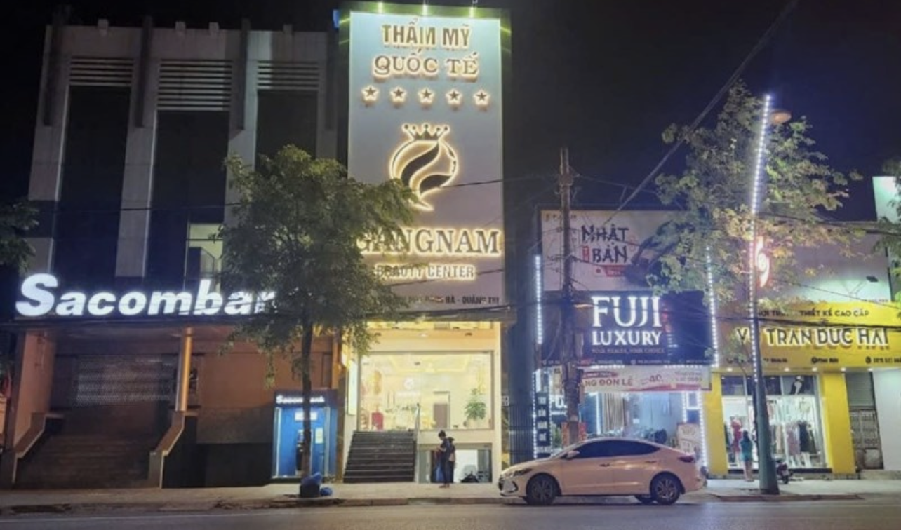 Cơ sở thẩm mỹ Quốc tế Gang Nam tại Quảng Trị bị xử phạt. Ảnh: H.Lâm Cơ sở thẩm mỹ Quốc tế Gang Nam tại Quảng Trị bị xử phạt. Ảnh: H.Lâm