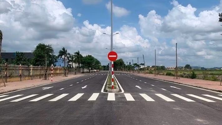Theo Thanh tra Chính phủ, Dự án Khu đô thị Đại Sơn tại phường Cộng Hòa, TP Chí Linh được giao đất trên 1 năm nhưng vẫn chưa phê duyệt giá đất, xác định nghĩa vụ tài chính về đất. Theo Thanh tra Chính phủ, Dự án Khu đô thị Đại Sơn tại phường Cộng Hòa, TP Chí Linh được giao đất trên 1 năm nhưng vẫn chưa phê duyệt giá đất, xác định nghĩa vụ tài chính về đất.