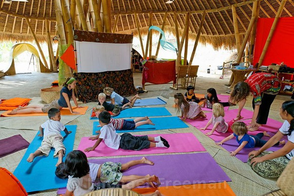 Lớp học Yoga