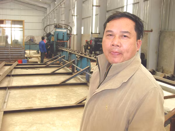 Ông Vũ Việt Hùng không biết rồi đây Cty 120 và hơn 400 công nhân sẽ đi về đâu