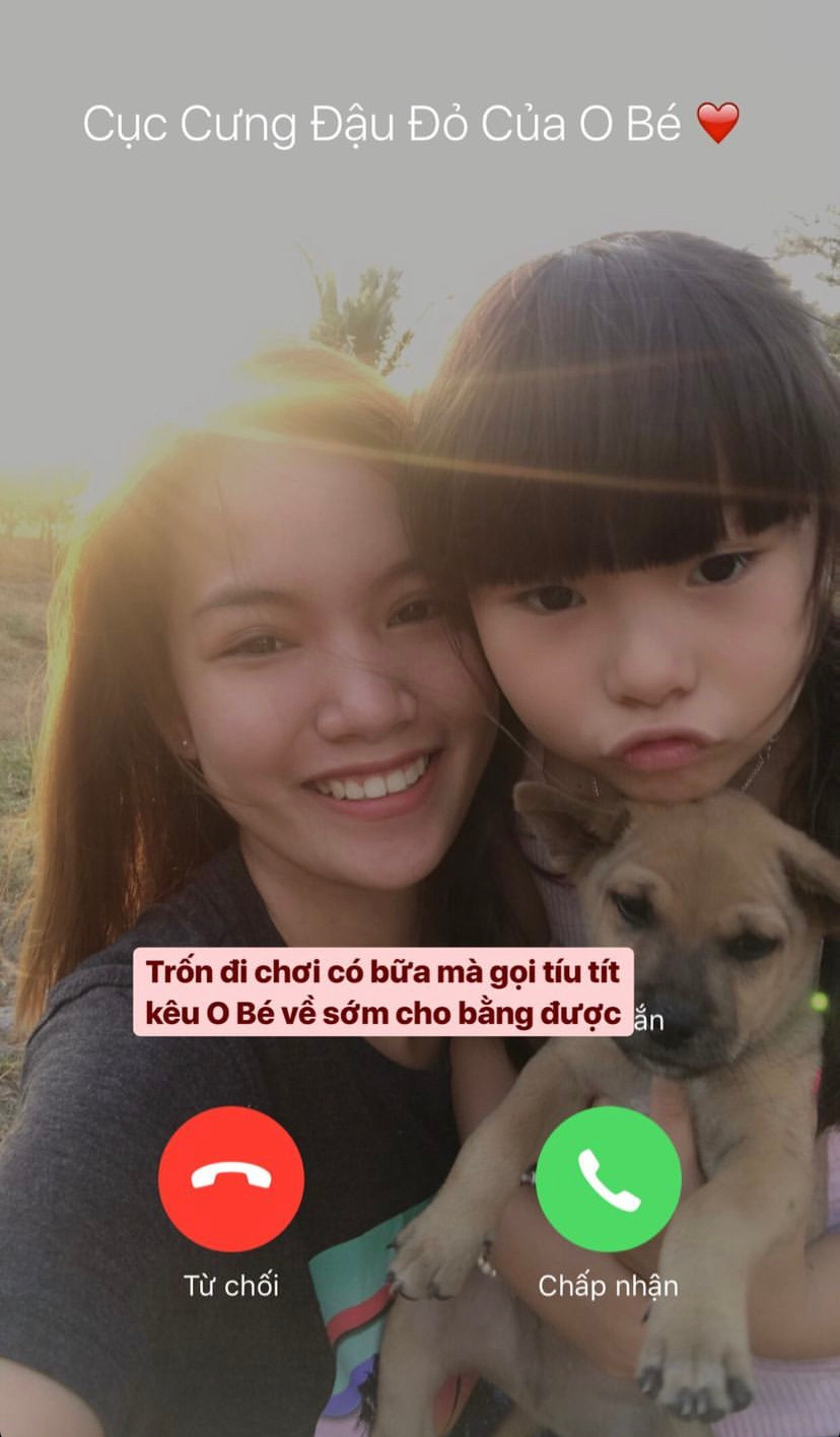 Mặt mộc rạng rỡ của Hoàng Phương khi chụp ảnh bằng cam thường