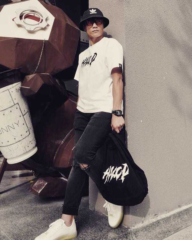 Hiện tại Bùi Tiến Dũng đang là chủ một cửa hàng thời trang nam nằm ngay Quận 1, TP.HCM.