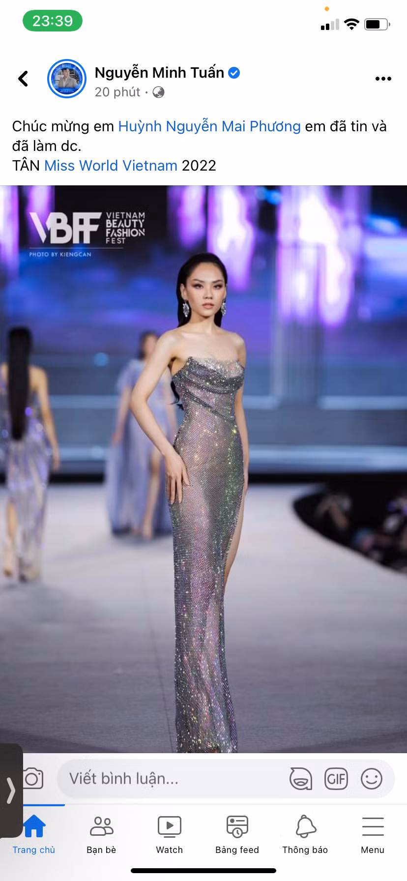 NTK Nguyễn Minh Tuấn chia sẻ niềm vui với tân Hoa hậu Huỳnh Nguyễn Mai Phương.
