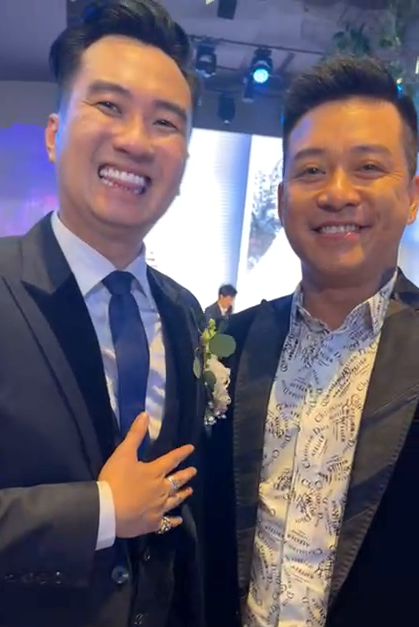 Ca sĩ Tuấn Hưng Ca sĩ Tuấn Hưng