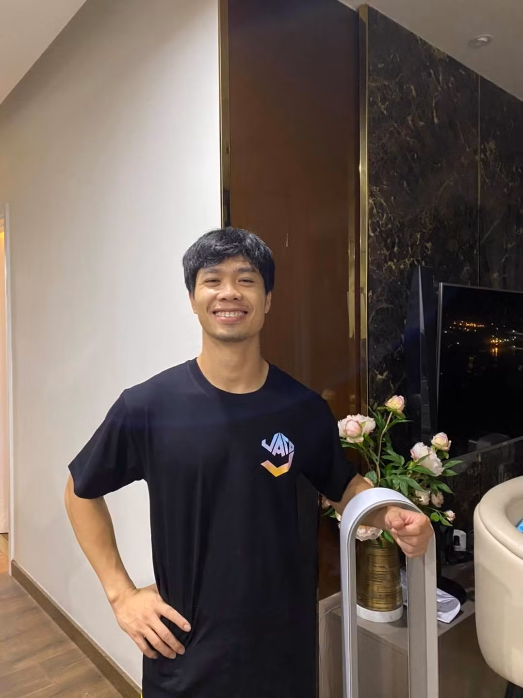 Tông màu chủ đạo được kết hợp hài hòa khiến căn nhà của Công Phượng trở nên trẻ trung.