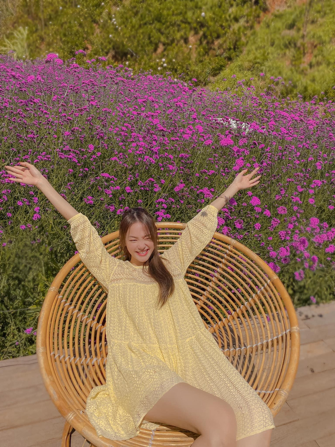 Những chiếc váy babydoll luôn tạo cảm giác trẻ trung cho người mặc.