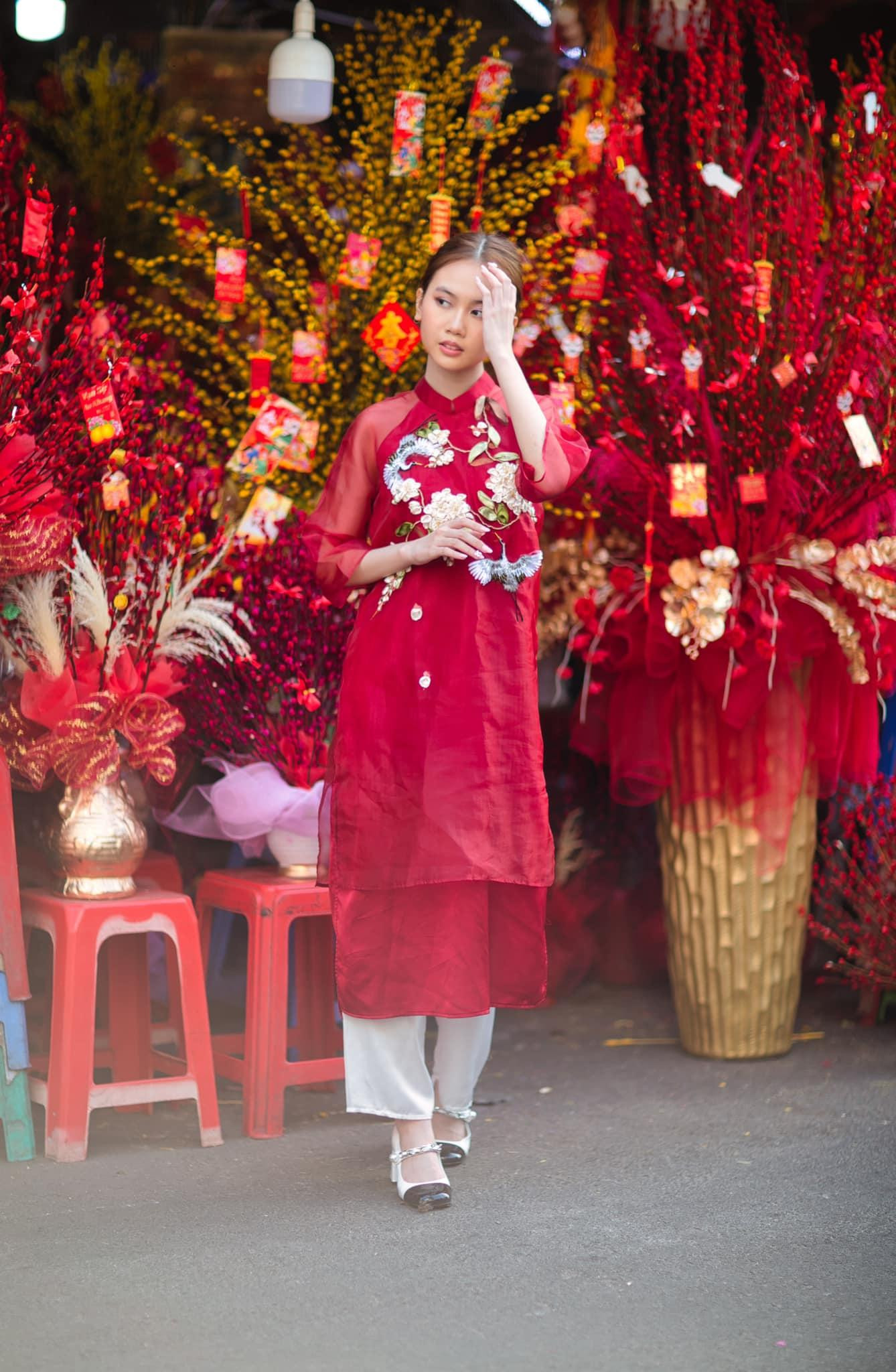 Bảo An được biết đến với dáng người mảnh mai, nhỏ nhắn cùng phong cách thời trang nữ tính. Bảo An được biết đến với dáng người mảnh mai, nhỏ nhắn cùng phong cách thời trang nữ tính.