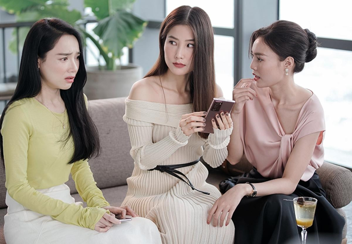 Cuộc hội ngộ của bộ 3 mỹ nhân sinh năm 1990.