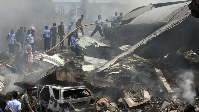 Máy bay quân sự Indonesia rơi, 113 người chết ảnh 5