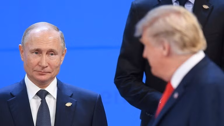 Tổng thống Nga Vladimir Putin (trái) và ông Donald Trump (phải). (Ảnh: Sputnik) Tổng thống Nga Vladimir Putin (trái) và ông Donald Trump (phải). (Ảnh: Sputnik)