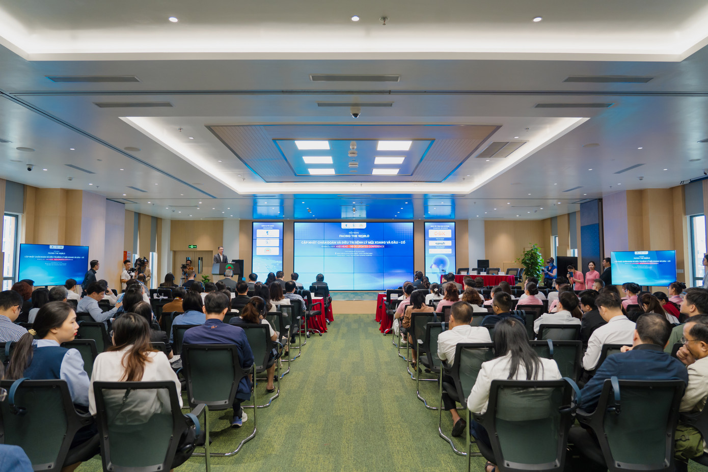 Hội nghị quốc tế “Cập nhật chẩn đoán và điều trị bệnh lý mũi xoang và đầu - cổ”. Hội nghị quốc tế “Cập nhật chẩn đoán và điều trị bệnh lý mũi xoang và đầu - cổ”.