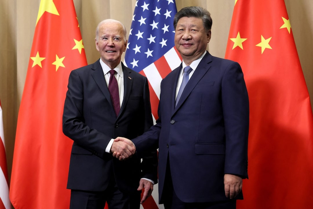 Chủ tịch Trung Quốc Tập Cận Bình gặp Tổng thống Mỹ Joe Biden ngày 16/11 tại Lima (Peru). (Ảnh: Reuters) Chủ tịch Trung Quốc Tập Cận Bình gặp Tổng thống Mỹ Joe Biden ngày 16/11 tại Lima (Peru). (Ảnh: Reuters)