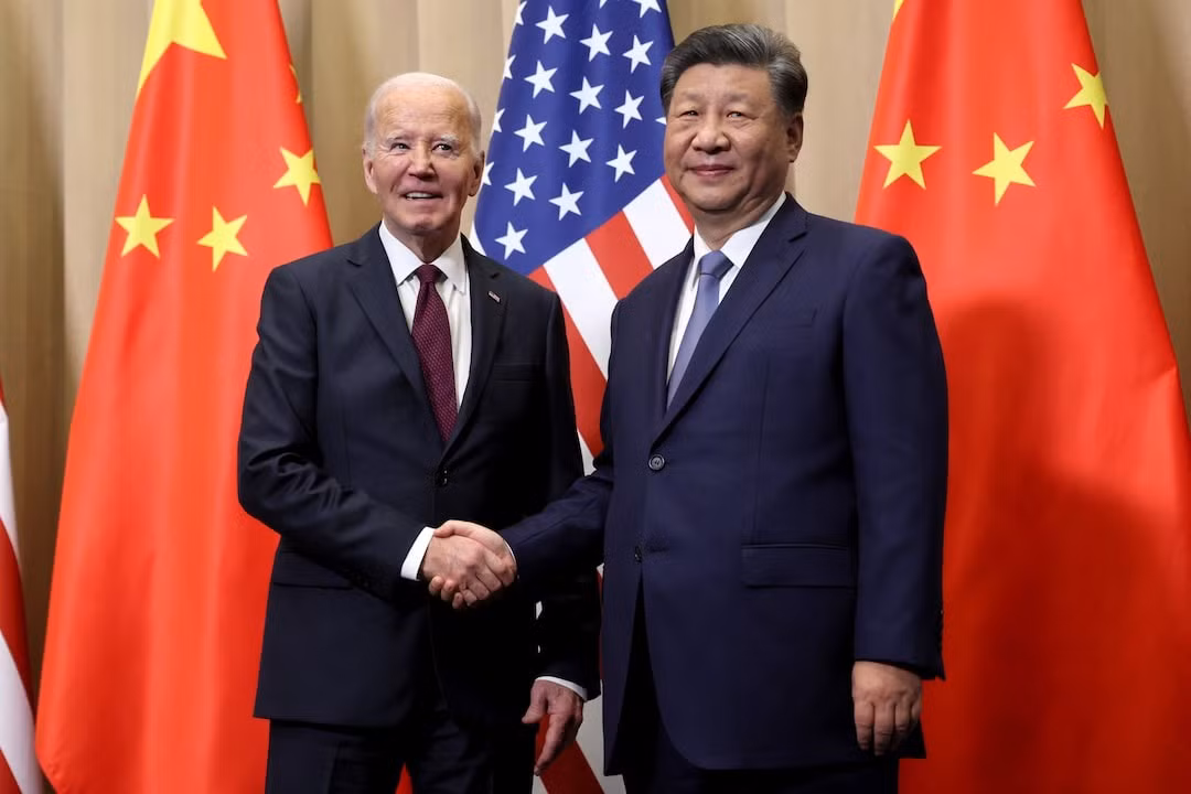 Chủ tịch Trung Quốc Tập Cận Bình gặp Tổng thống Mỹ Joe Biden ngày 16/11 tại Lima (Peru). (Ảnh: Reuters) Chủ tịch Trung Quốc Tập Cận Bình gặp Tổng thống Mỹ Joe Biden ngày 16/11 tại Lima (Peru). (Ảnh: Reuters)