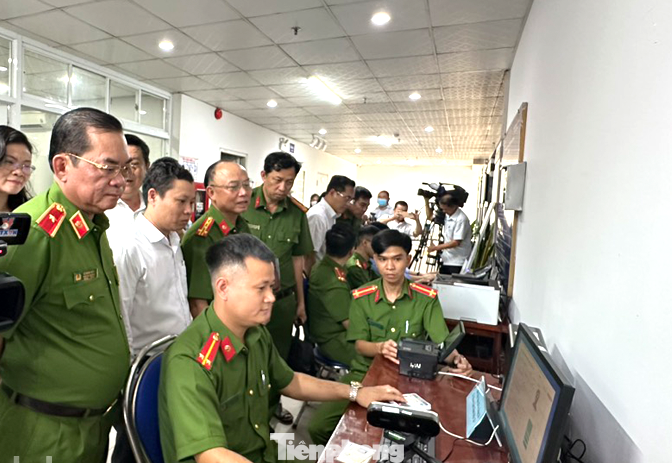 Bình Dương ra mắt mô hình điểm dịch vụ công trực tuyến Bình Dương ra mắt mô hình điểm dịch vụ công trực tuyến