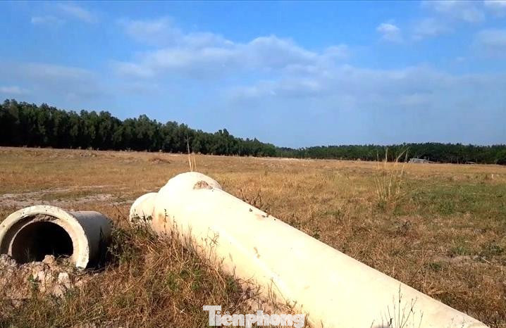 Tương tự, một dự án “ma” khác do Công ty bất động sản Điền Phú Phát thực hiện đã có hành vi lừa đảo chiếm đoạt tài sản của các cá nhân thông qua việc môi giới bất động sản với số tiền hàng tỉ đồng.