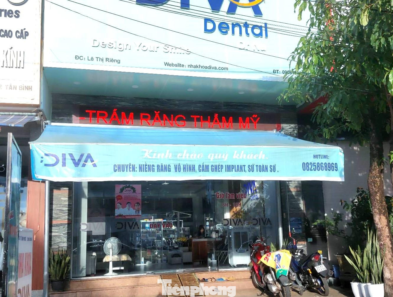 Phòng khám nha khoa Diva (TP Đồng Xoài) có giấy phép hoạt động ngoài giờ nhưng không ghi số giấy phép, tên bác sĩ phụ trách trên biển hiệu mà theo quy định phải có.