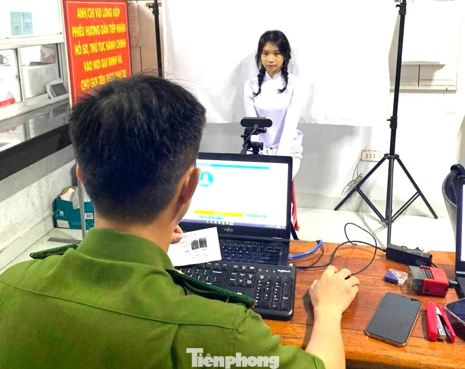 Việc cấp CCCD tại tỉnh Bình Dương diễn ra tất cả các ngày trong tuần Việc cấp CCCD tại tỉnh Bình Dương diễn ra tất cả các ngày trong tuần