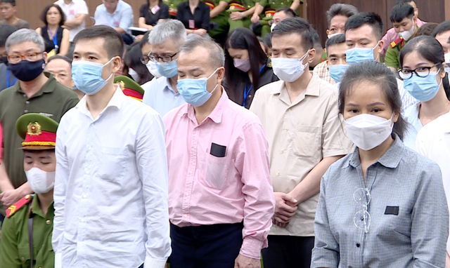 Nhóm bị cáo tại phiên tòa. Nhóm bị cáo tại phiên tòa.