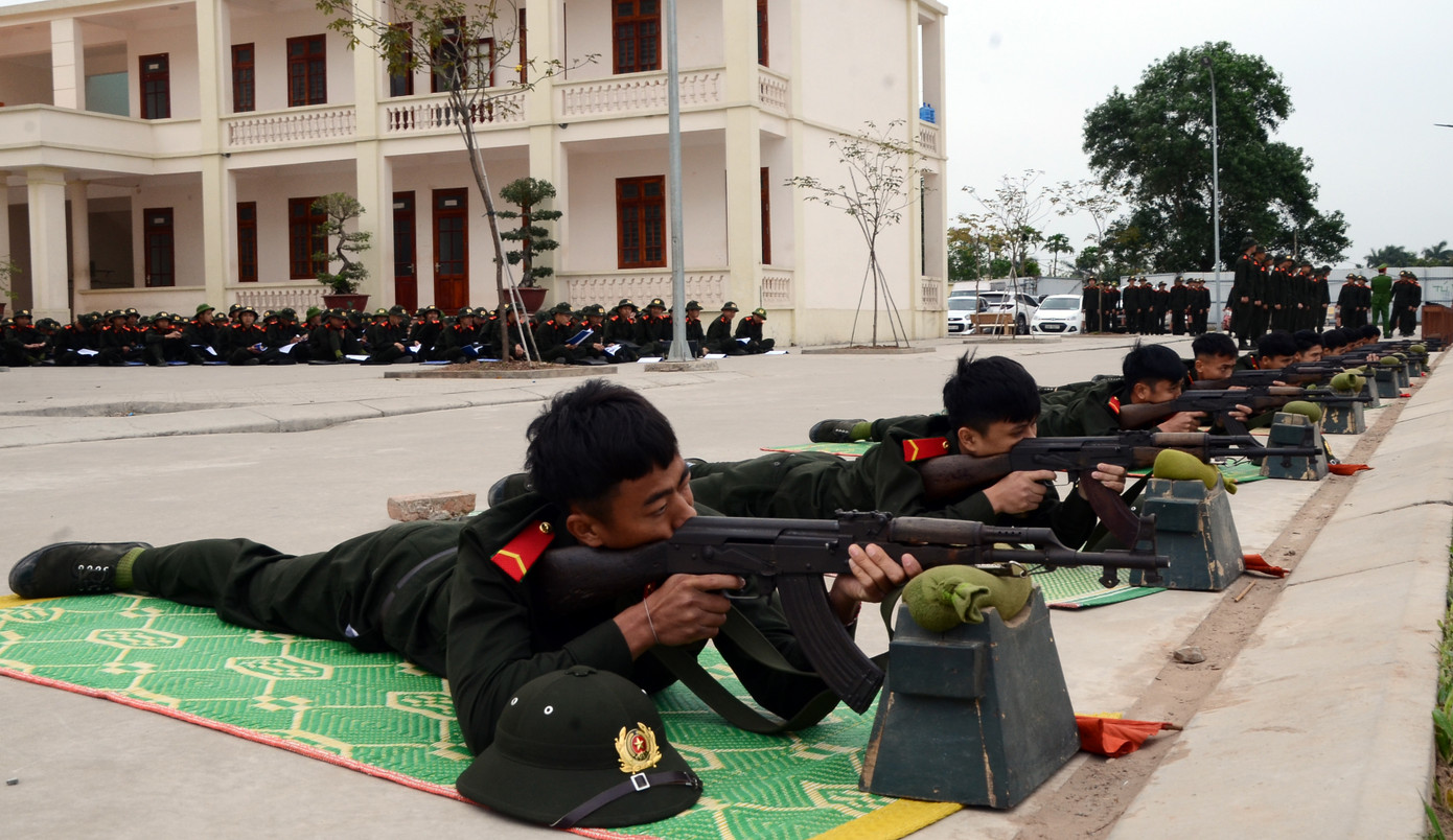 Quá trình huấn luyện 94 ngày tại Trung tâm, các tân binh nghĩa vụ Công an nhân dân sẽ được kiểm tra bắn đạn thật 3 lần, trước khi được phân công về các cơ sở trại giam, trường giáo dưỡng trên toàn quốc làm nhiệm vụ.