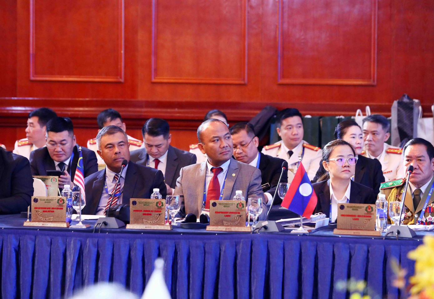 Các đại biểu Quốc tế. Các đại biểu Quốc tế.