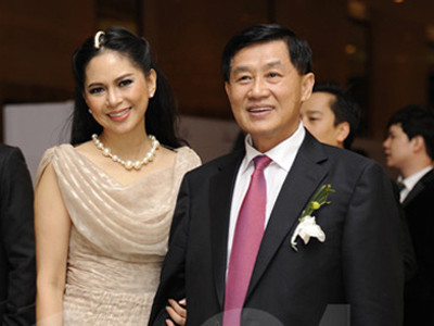 Thủy Tiên cùng chồng