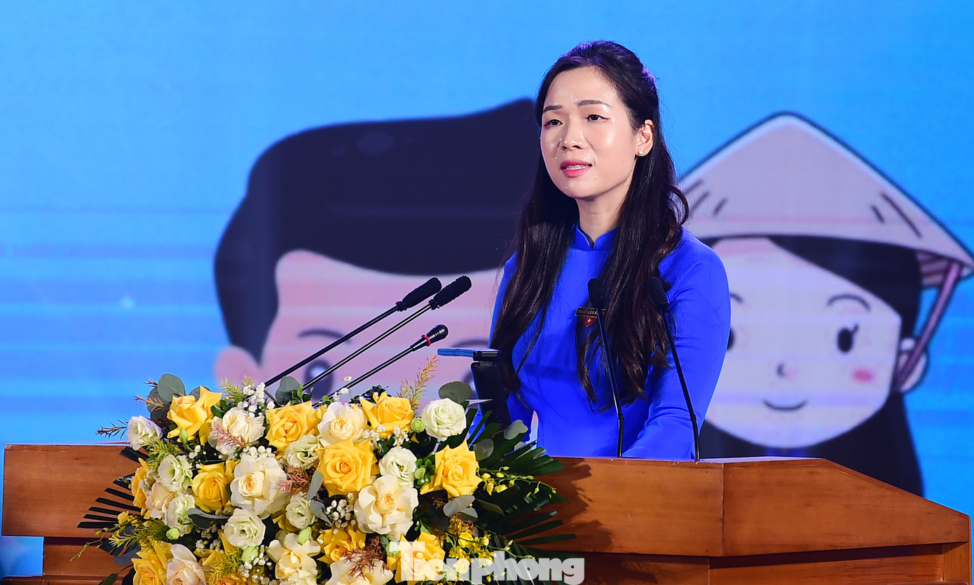 Chị Dương Minh Nguyệt phát biểu tại chương trình.