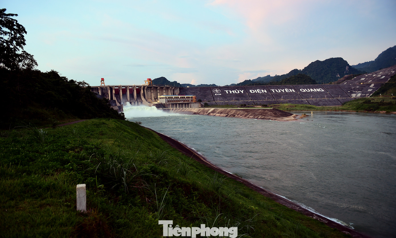 Đây là nhà máy thủy điện có công suất lớn thứ năm của miền Bắc sau các Nhà máy thủy điện Sơn La, Nhà máy thủy điện Hòa Bình, Nhà máy thủy điện Lai Châu và Nhà máy thủy điện Huổi Quảng.