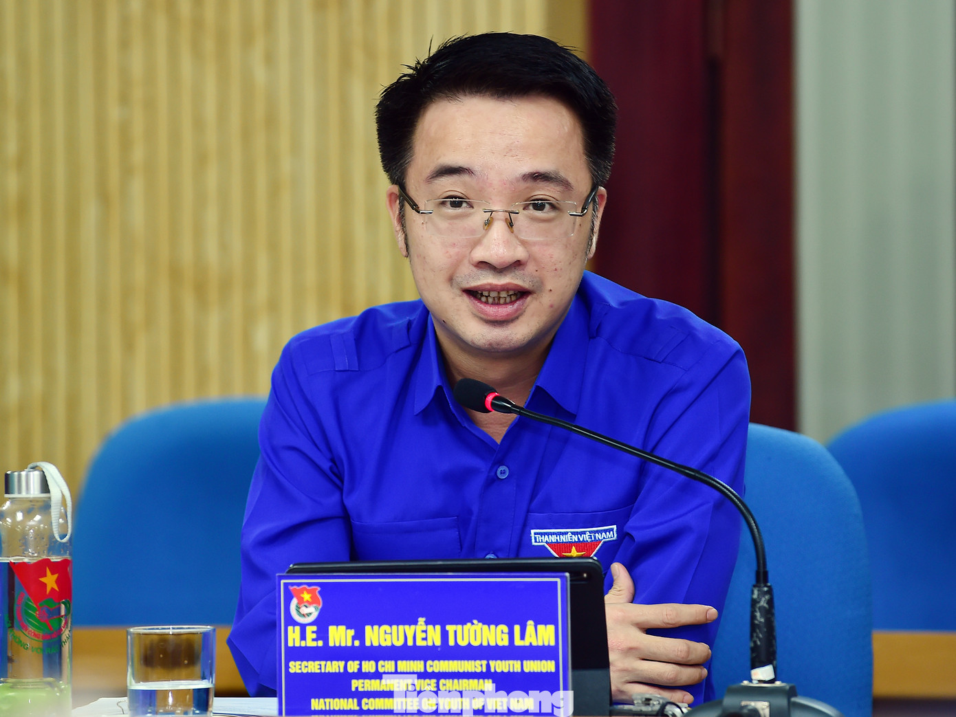 Anh Nguyễn Tường Lâm trao đổi tại buổi tiếp. Ảnh: Xuân Tùng