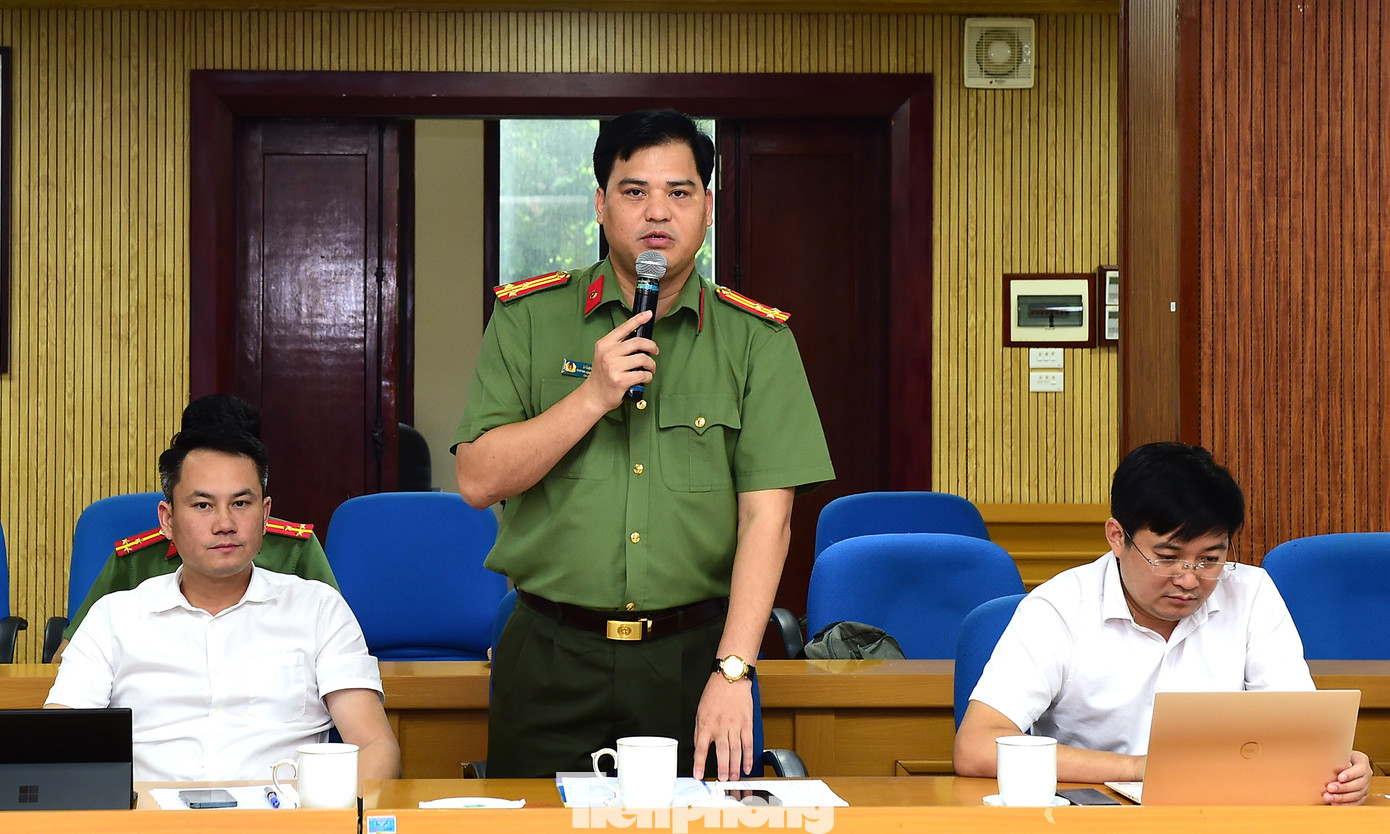 Các đại biểu phát biểu ý kiến tại hội nghị. Ảnh: Xuân Tùng