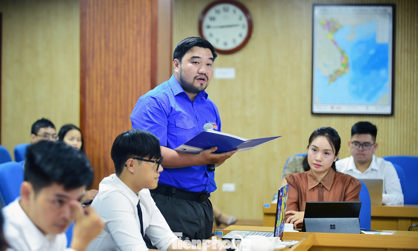 Anh Chu Đức Hà phát biểu ý kiến tại hội nghị. Ảnh: Xuân Tùng Anh Chu Đức Hà phát biểu ý kiến tại hội nghị. Ảnh: Xuân Tùng