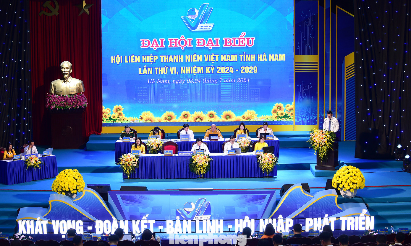 Phiên làm việc thứ hai của Đại hội Hội LHTN Việt Nam tỉnh Hà Nam lần thứ VI.