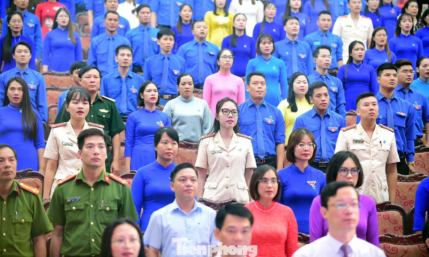 Các đại biểu thăm quan mô hình khởi nghiệp sáng tạo tỉnh Hà Nam. Ảnh: XUÂN TÙNG