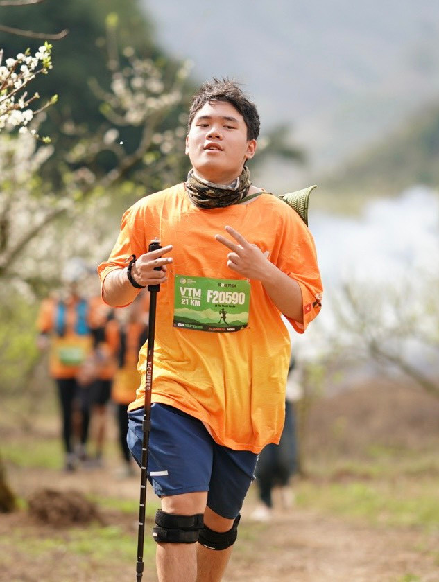 Tuấn Minh tham gia giải chạy bộ ở Việt Nam vào cuối năm ngoái. Tuấn Minh tham gia giải chạy bộ ở Việt Nam vào cuối năm ngoái.