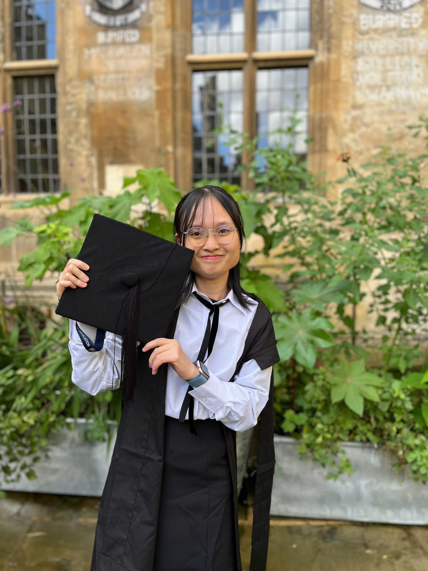 Quỳnh Mây là một trong hơn 30 sinh viên xuất sắc nhận học bổng toàn phần của ĐH Oxford.