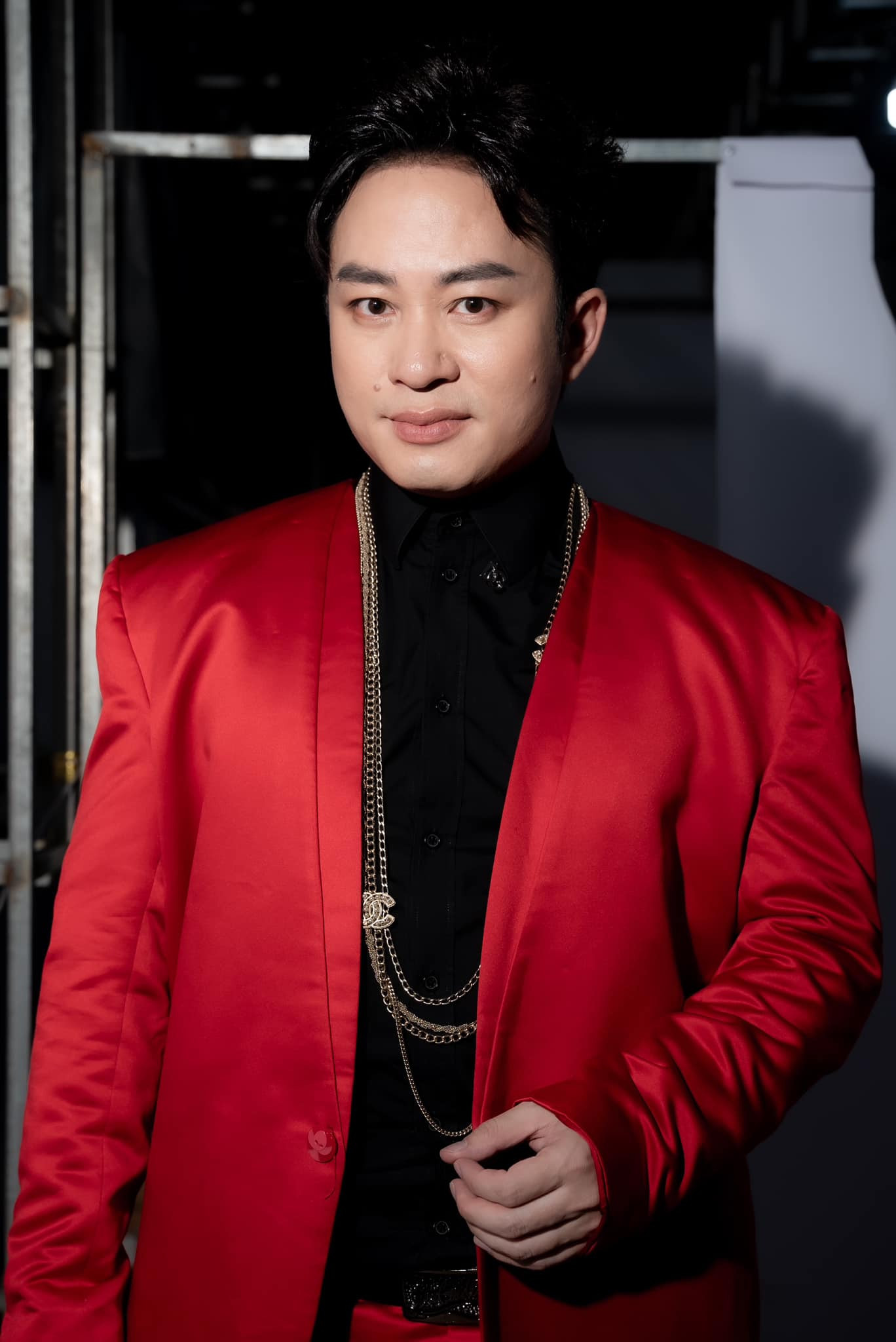 Tùng Dương cũng quyết định hoãn ra mắt dự án âm nhạc mới. Tùng Dương chia sẻ trên trang cá nhân: “Hiện tại, do hậu quả của cơn bão số 3 để lại rất nặng nề đối với các tỉnh, thành miền Bắc nói chung và các gia đình nói riêng, ê kíp Tùng Dương xin phép tạm hoãn ra mắt”. Tùng Dương cũng quyết định hoãn ra mắt dự án âm nhạc mới. Tùng Dương chia sẻ trên trang cá nhân: “Hiện tại, do hậu quả của cơn bão số 3 để lại rất nặng nề đối với các tỉnh, thành miền Bắc nói chung và các gia đình nói riêng, ê kíp Tùng Dương xin phép tạm hoãn ra mắt”.