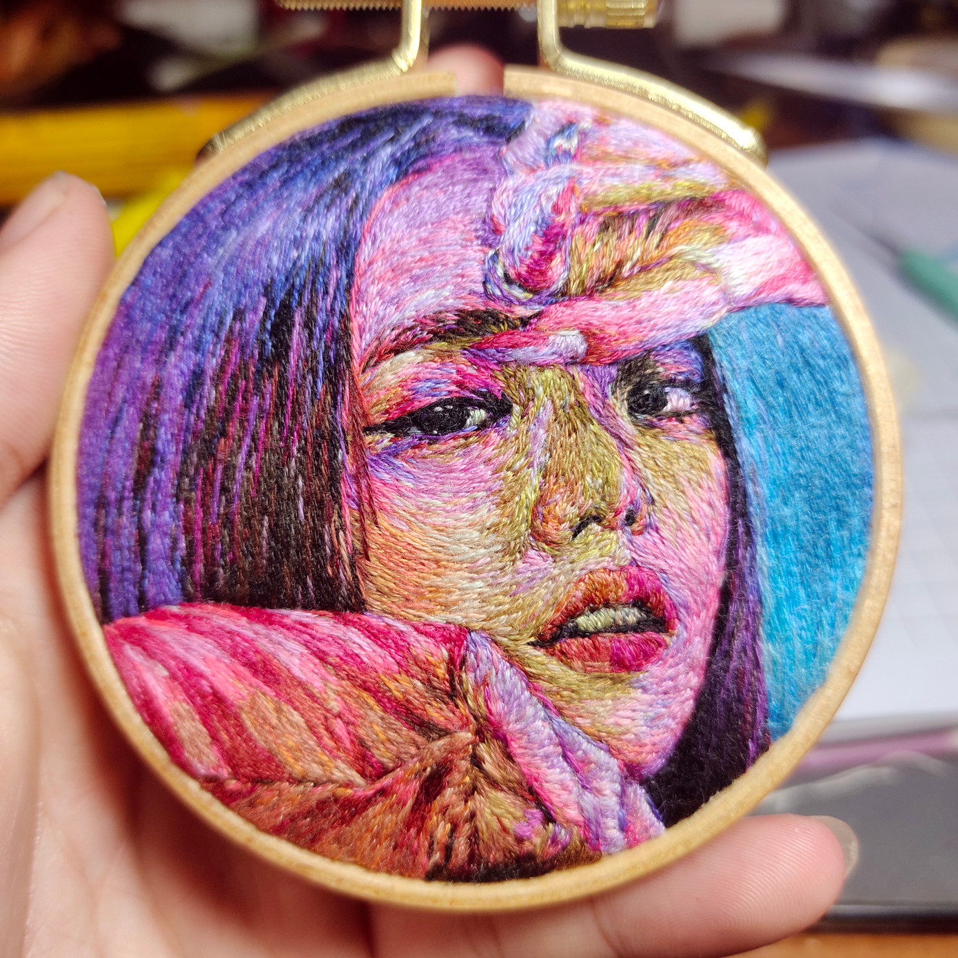 Tranh thêu Jisoo (BLACKPINK).