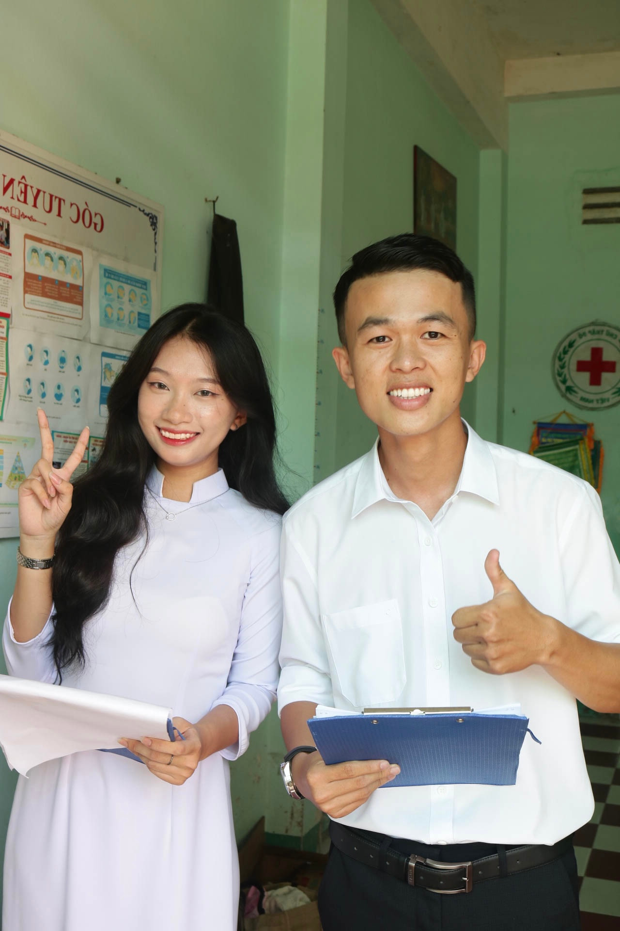 Ngoài học tập tốt, Vy còn là học sinh năng nổ tham gia các hoạt động Đoàn của trường, lớp... Ngoài học tập tốt, Vy còn là học sinh năng nổ tham gia các hoạt động Đoàn của trường, lớp...