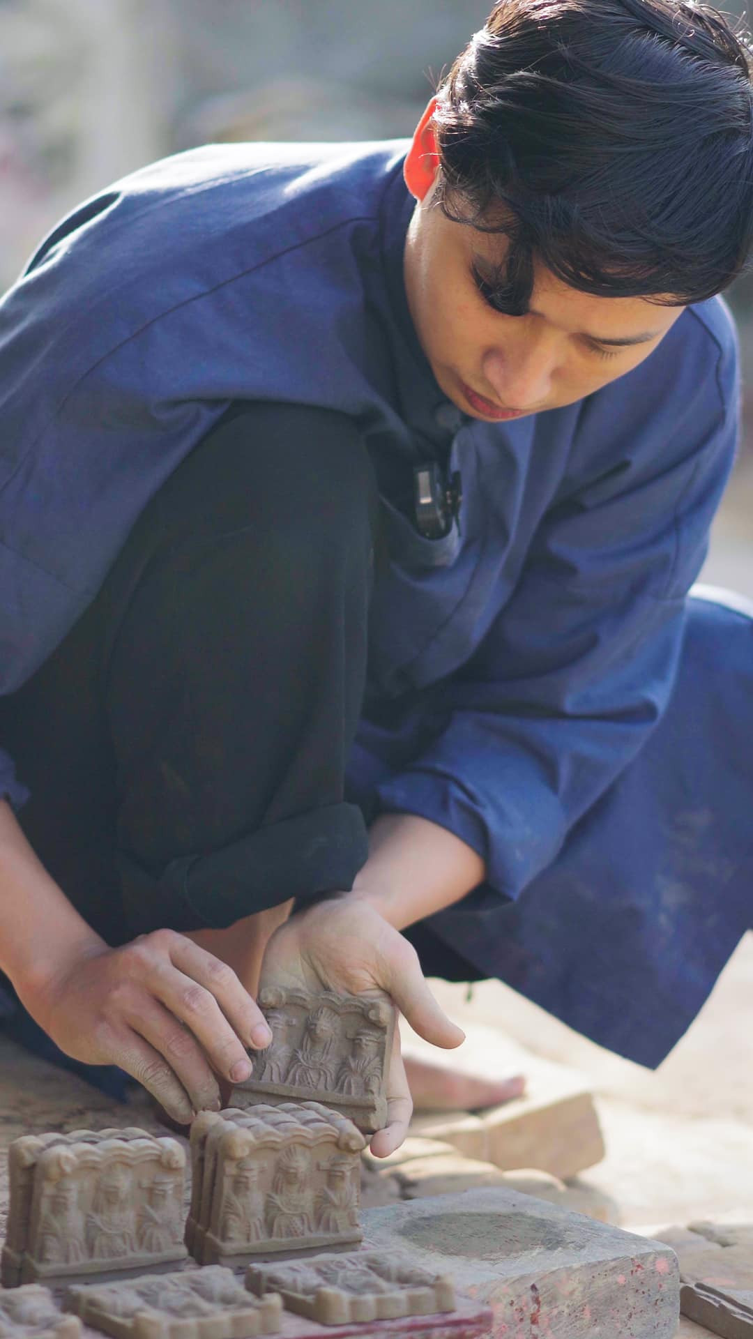 Nghề truyền thống làm tượng Ông Công, Ông Táo ở Huế dần mai một.